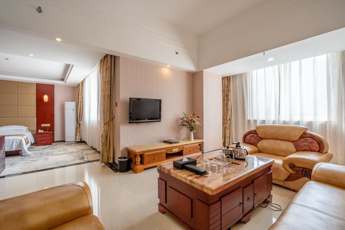 Shenzhen Estern Banshan Hotel Екстер'єр фото