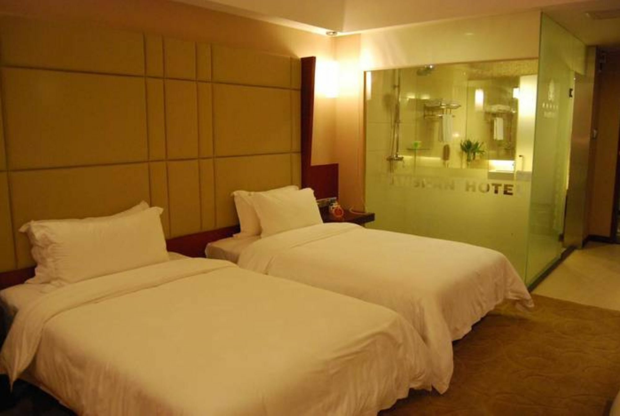Shenzhen Estern Banshan Hotel Екстер'єр фото