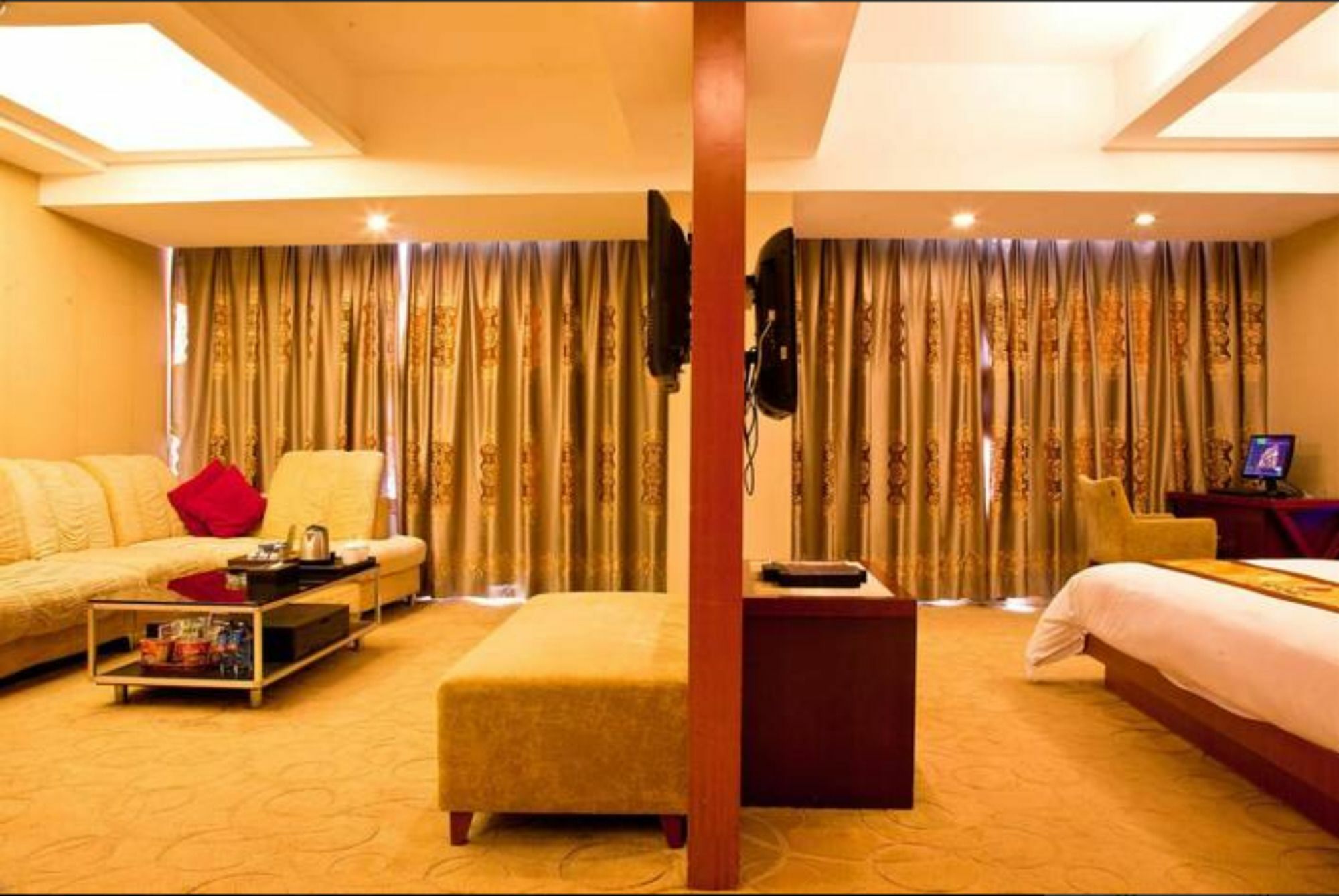 Shenzhen Estern Banshan Hotel Екстер'єр фото
